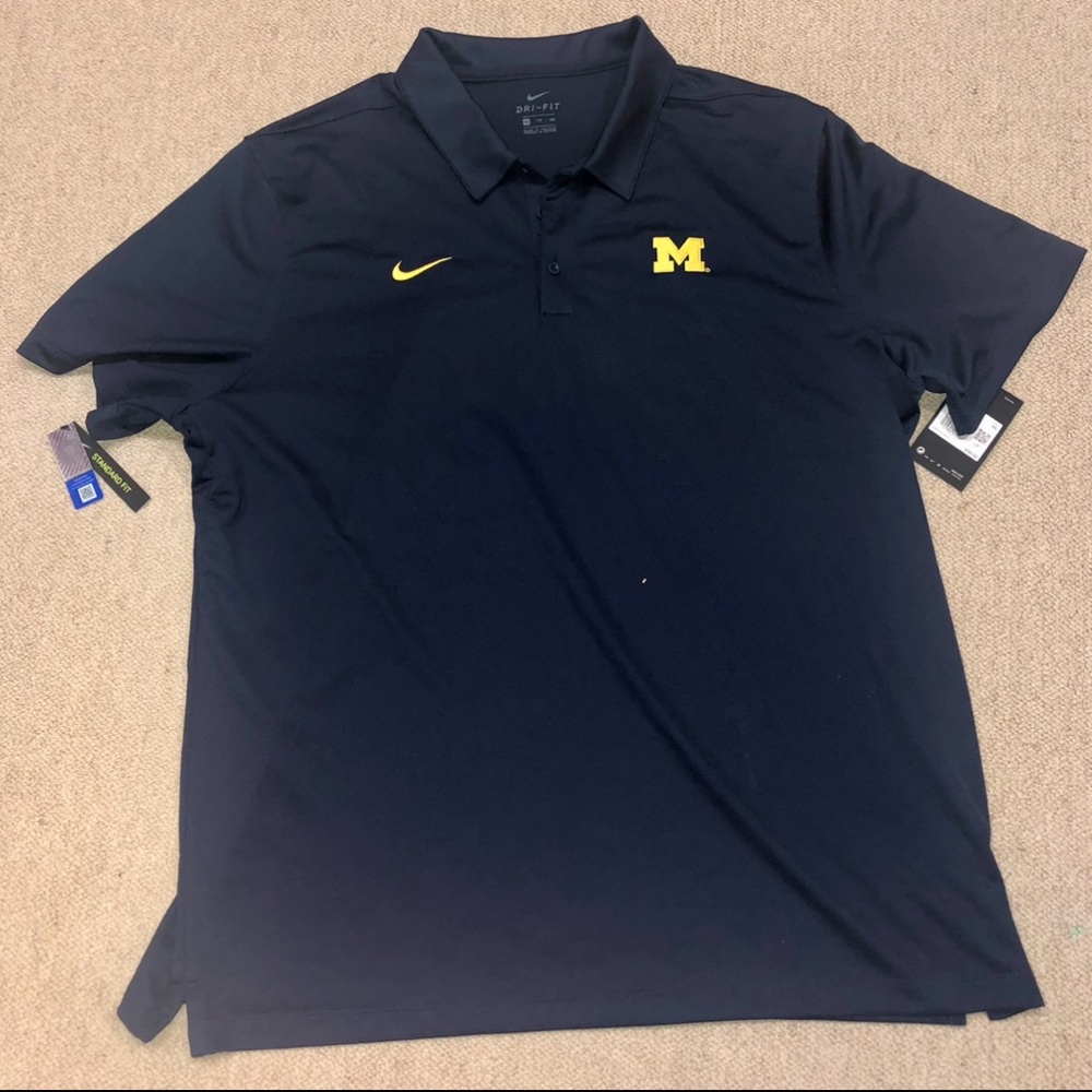 NWT Nike UNIVERSITY OF MICHIGAN Dri-fit men’s golf polo style shirt size XXL.